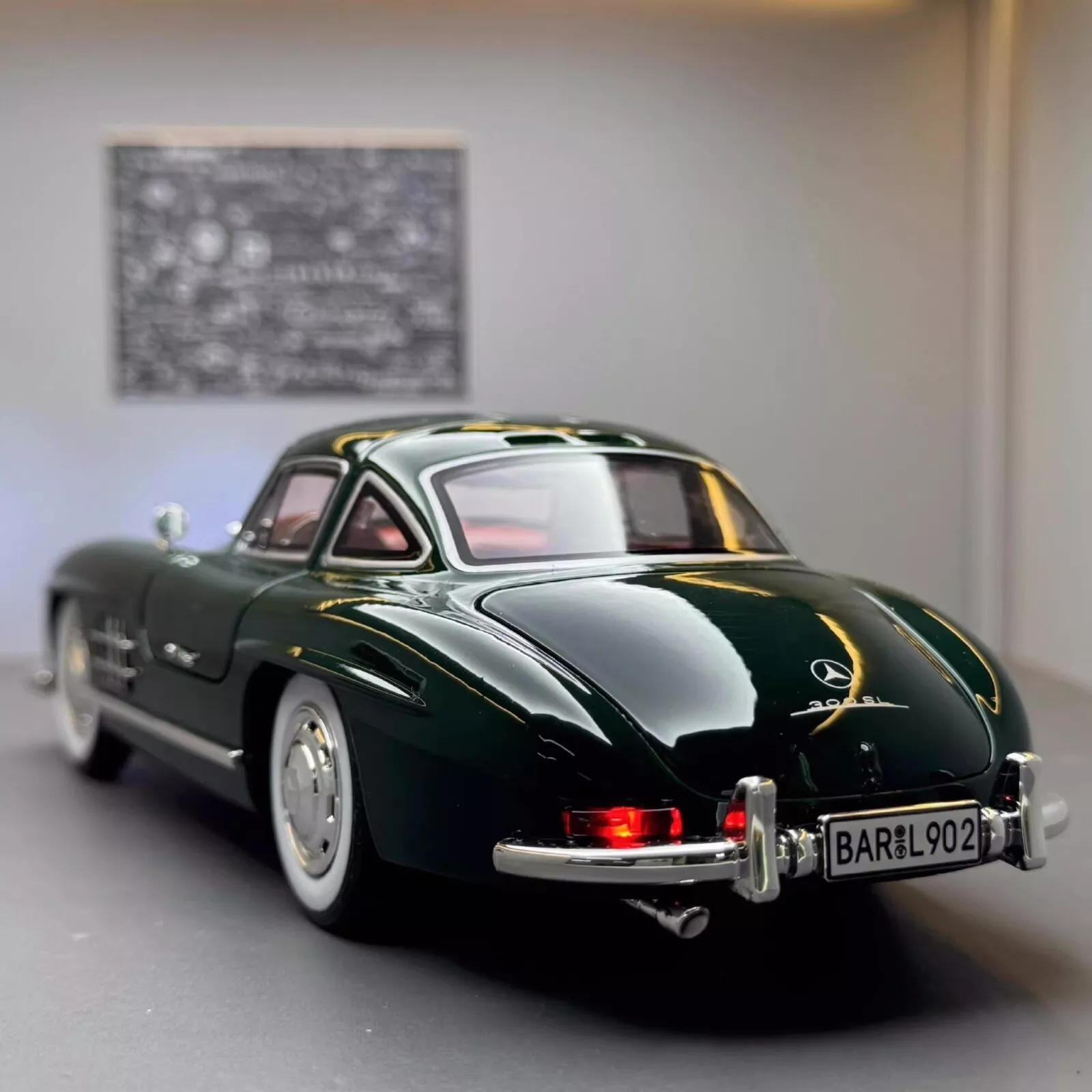 Metal Car Model - Benz 300 SL 1：32  15cm 6 inch  - Free Shipping