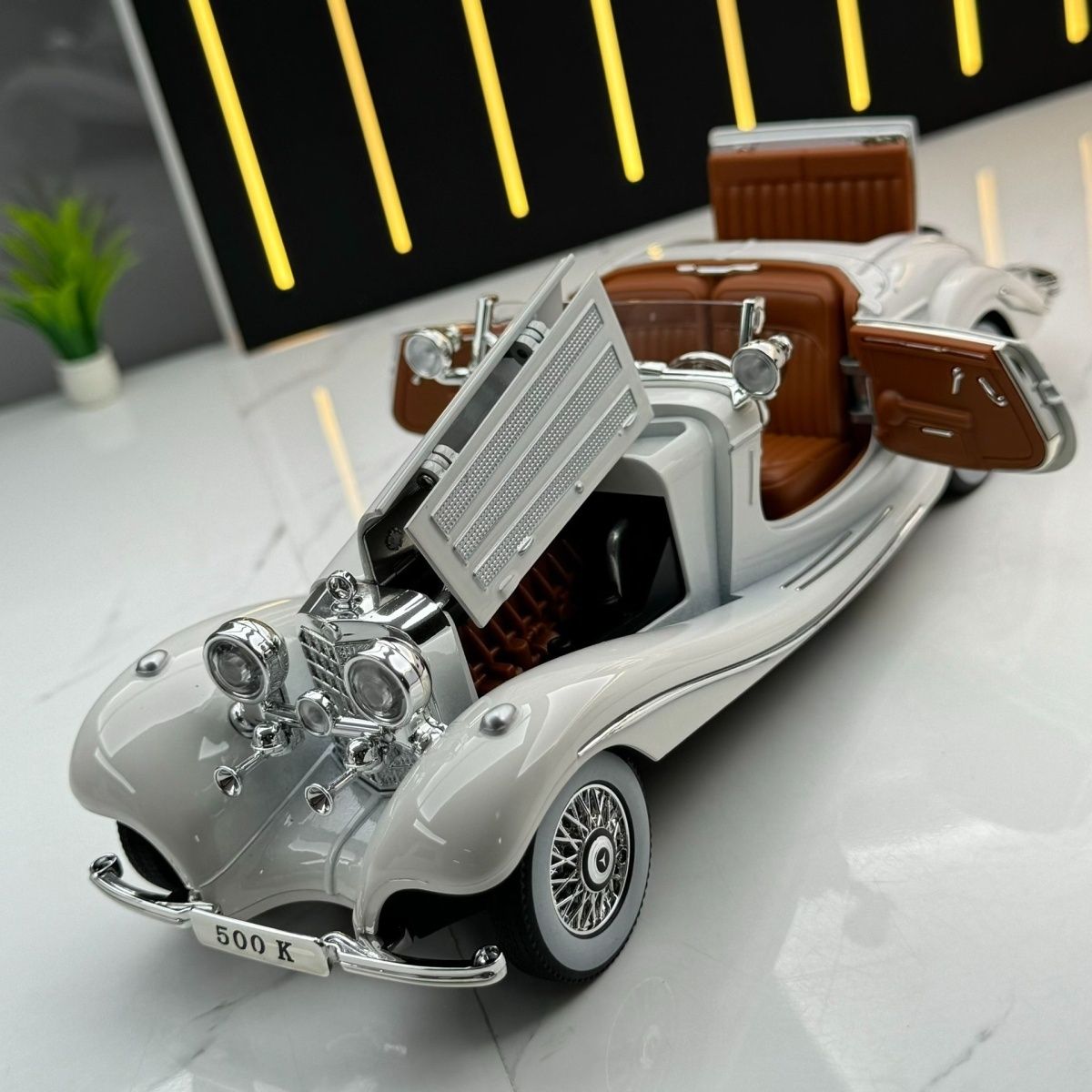 Metal Car Model - Benz 500K  / 8 inch 22cm  /  1：24  - FREE Shipping